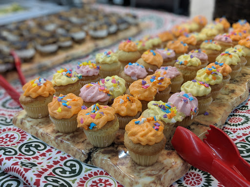 Hamburger Restaurant «Mountain Fresh Grocery Inc», reviews and photos, 521 Main St, Highlands, NC 28741, USA