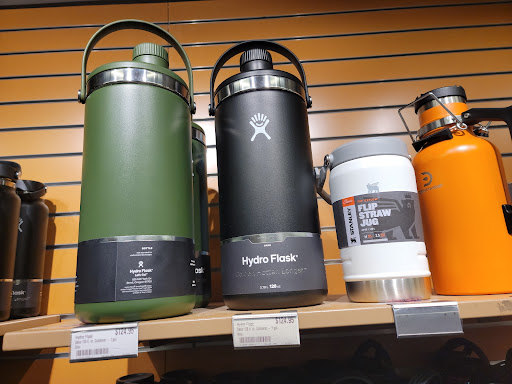 Camping Store «REI», reviews and photos, 18605 Devonshire St, Northridge, CA 91324, USA