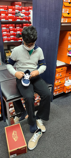 Shoe Store «Rack Room Shoes», reviews and photos, 10300 Southside Blvd, Jacksonville, FL 32256, USA