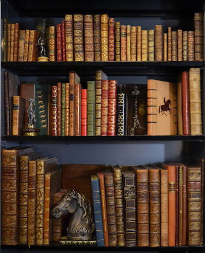 Librairie de livres rares Cabinet Poulain - Experts en livres Paris