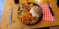 Hamburger du Restaurant Poum And Cow à Nîmes - n°11