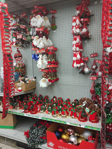 Dollar Store «Dollar Tree», reviews and photos, 40 Ladybird Point, Oviedo, FL 32765, USA