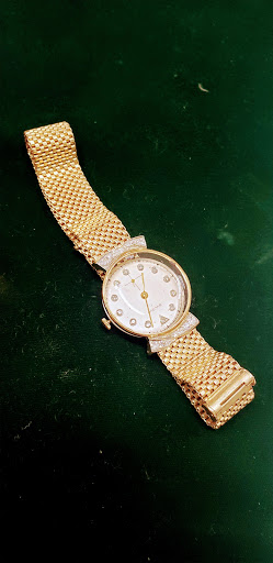 Pawn Shop «Elliott Salter Pawn Shop», reviews and photos, 7760 Santa Monica Blvd, West Hollywood, CA 90046, USA