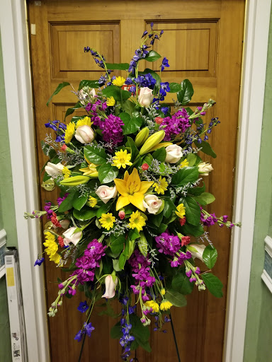 Florist «Myers Florist/Emerald Gardens Flowers», reviews and photos, 2906 Hillsborough Rd, Durham, NC 27705, USA