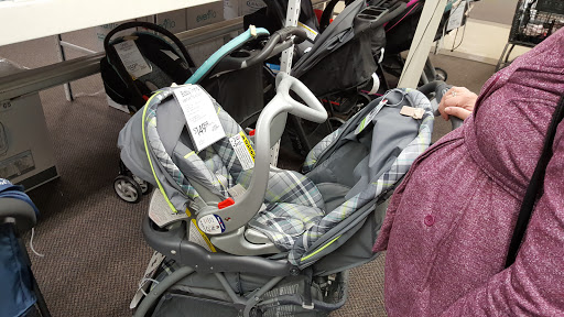 Clothing Store «Burlington Coat Factory», reviews and photos, 6875 Southland Dr, Middleburg Heights, OH 44130, USA