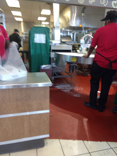 Donut Shop «Krispy Kreme», reviews and photos, 2401 Battleground Ave, Greensboro, NC 27408, USA