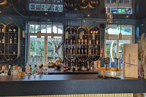 Villa Hirzel Hotel Restaurant Bar Salon image