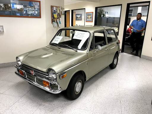 Honda Dealer «Hardin Honda», reviews and photos, 1381 S Auto Center Dr, Anaheim, CA 92806, USA