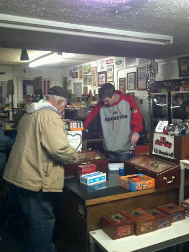 Tobacco Shop «The Boo-tique Smoke Shop & Vapor», reviews and photos, 676 N Main St, Wellington, OH 44090, USA