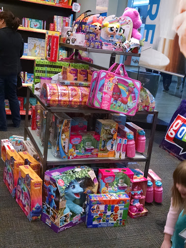 Book Store «Books-A-Million», reviews and photos, 6170 W Grand Ave #309, Gurnee, IL 60031, USA