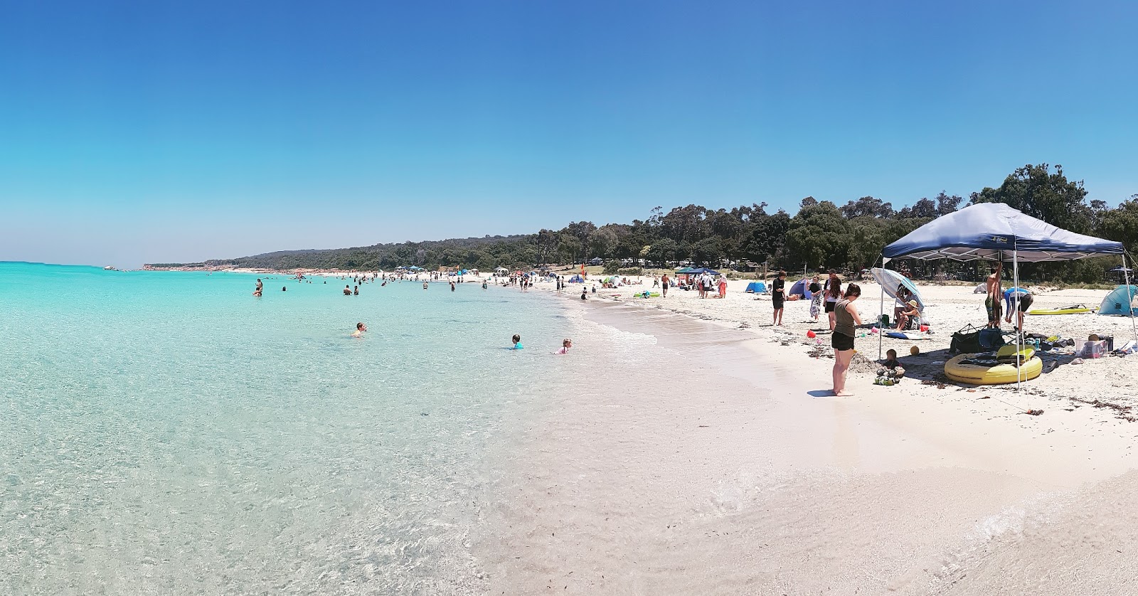 Fotografija Meelup Beach z svetel pesek površino