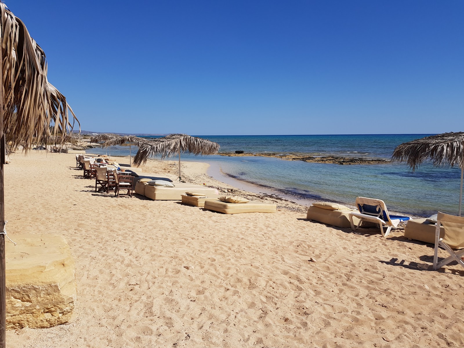 Foto von Thalassines Villas Beach mit geräumige küstenlinie