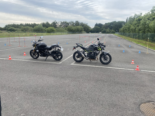 Autize Conduite à Coulonges-sur-l'Autize, Deux-Sèvres