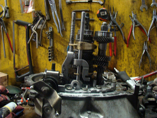 Photo 2 - GARAGE SIMAC AUTO