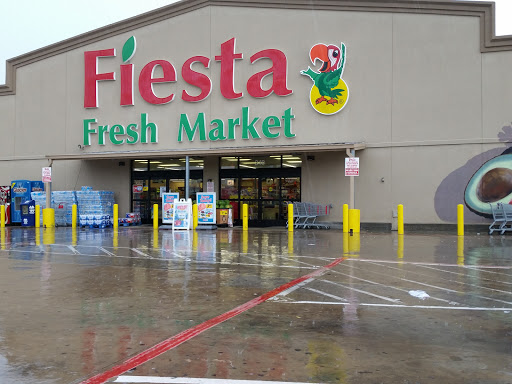 Supermarket «Tienda Fiesta Mart», reviews and photos, 210 E Davis St, Conroe, TX 77301, USA