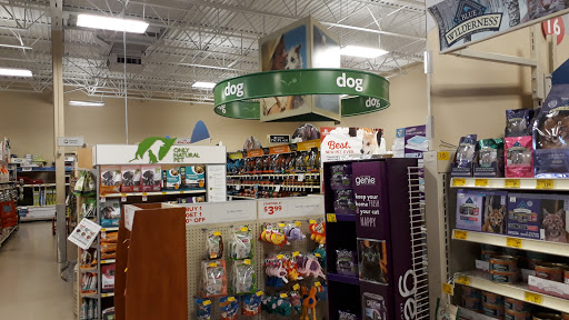 Pet Supply Store «PetSmart», reviews and photos, 1042 Fairplain Dr, Benton Harbor, MI 49022, USA