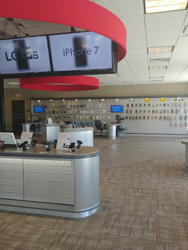 Cell Phone Store «Verizon Authorized Retailer – Cellular Sales», reviews and photos, 440 Peachtree Pkwy, Cumming, GA 30041, USA