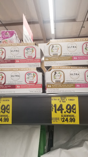 Grocery Store «Grocery Outlet Bargain Market», reviews and photos, 15719 Downey Ave, Paramount, CA 90723, USA