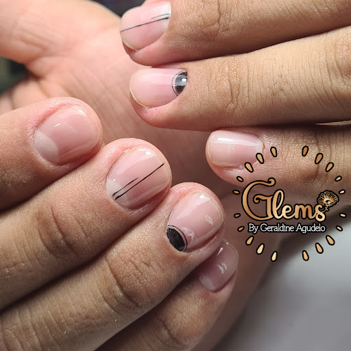 Uñas Glems servicio de uñas acrílicas