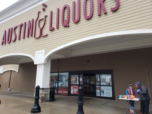 Shopping Mall «White City Shopping Center», reviews and photos, 50 Boston Turnpike, Shrewsbury, MA 01545, USA