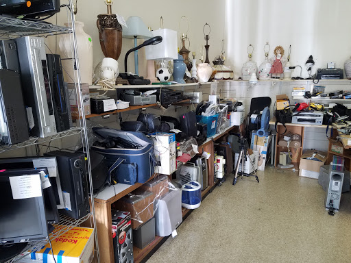 Thrift Store «Old & New Shop», reviews and photos, 440 E Bay Ave #4, Manahawkin, NJ 08050, USA