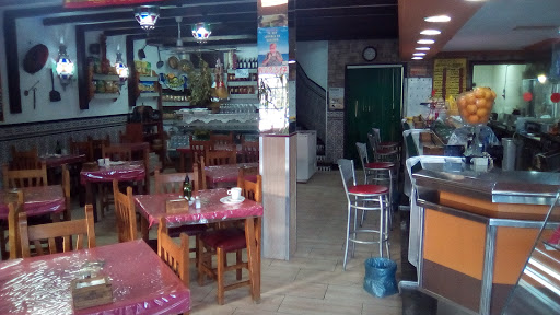 Cafe Bar Medina Rocio - Av. de los Vegas, 63, 29006 Málaga