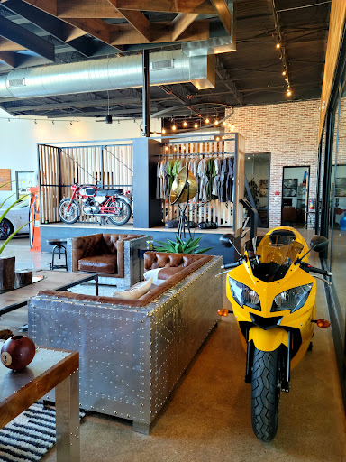 Used Car Dealer «Texas Hot Rides», reviews and photos, 1833 N Interstate 35E, Carrollton, TX 75006, USA