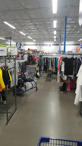 Thrift Store «Power & McDowell Goodwill Retail Store & Donation Center», reviews and photos, 2665 N Power Rd, Mesa, AZ 85215, USA