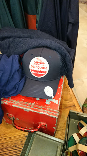 Clothing Store «Patagonia Santa Monica», reviews and photos, 1344 4th St, Santa Monica, CA 90405, USA