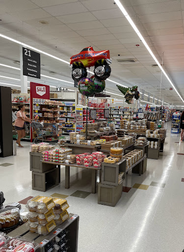 Grocery Store «Stop & Shop», reviews and photos, 25 Old Kings Hwy N, Darien, CT 06820, USA