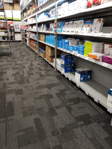 Office Supply Store «Staples», reviews and photos, 3339 Princeton Rd, Hamilton, OH 45011, USA