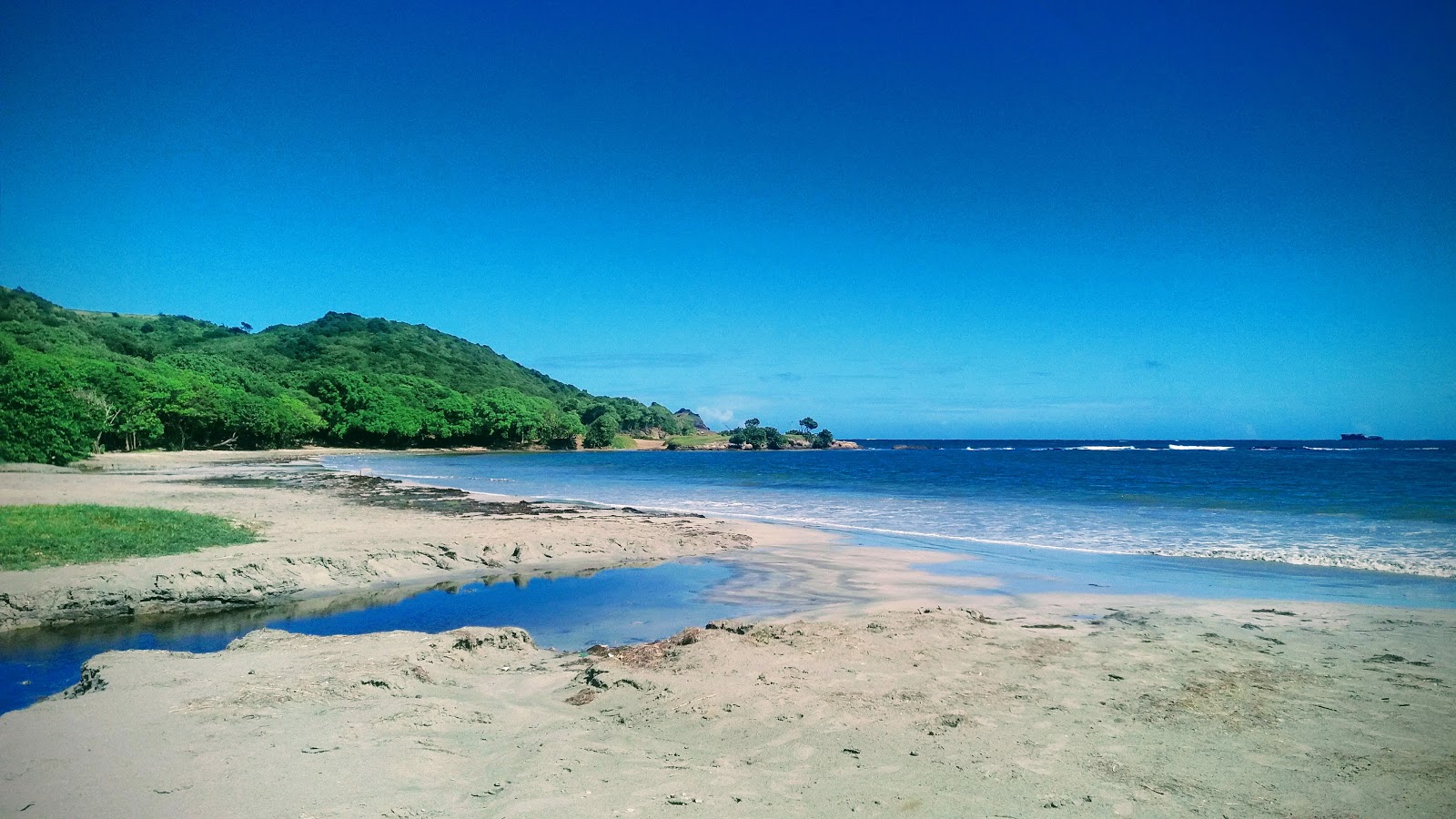 Foto de Plantation beach con agua turquesa superficie