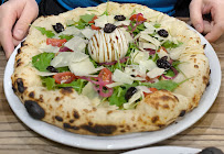 Pizza du Pizzeria La piazza à Saint-Fons - n°17