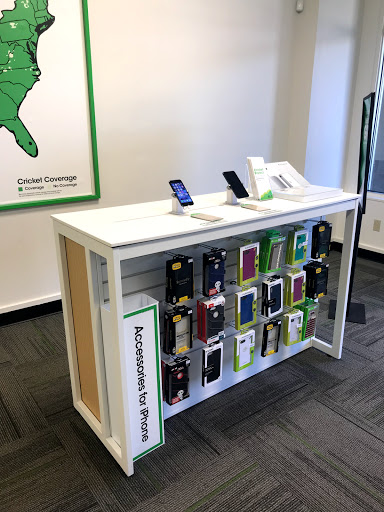 Cell Phone Store «Cricket Wireless Authorized Retailer», reviews and photos, 7206 McKnight Rd, Pittsburgh, PA 15237, USA