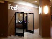 FedEx Office Print & Ship Center - Photo 2 - Car repair in Minneapolis, MN, Minneapolis