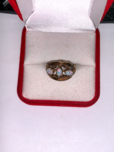 Jewelry Buyer «Lucky 7 Gold & CONSIGNMENT», reviews and photos, 1425 Bayshore Rd, Villas, NJ 08251, USA