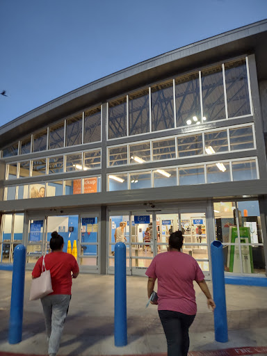 Discount Store «Walmart», reviews and photos, 8538 Interstate 35 Access Rd, San Antonio, TX 78211, USA