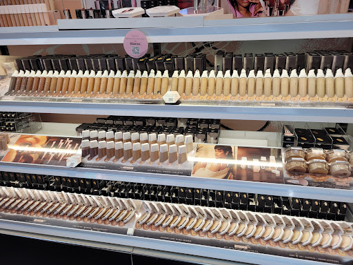 Cosmetics Store «LUSH», reviews and photos, 1961 Chain Bridge Rd, McLean, VA 22102, USA