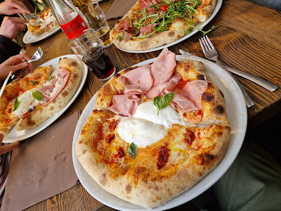 NONNA LINA pizza napolitaine à Milly-la-Forêt