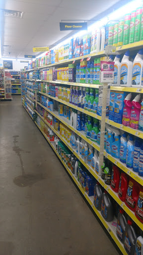 Discount Store «Dollar General», reviews and photos, 315 E Broadway St, Shelbyville, IN 46176, USA