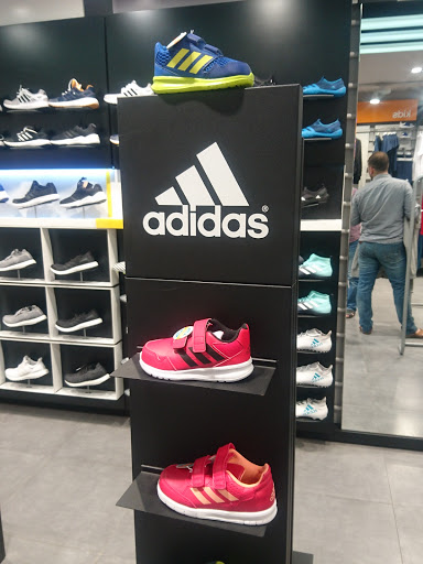 Stores to buy sneakers Mecca