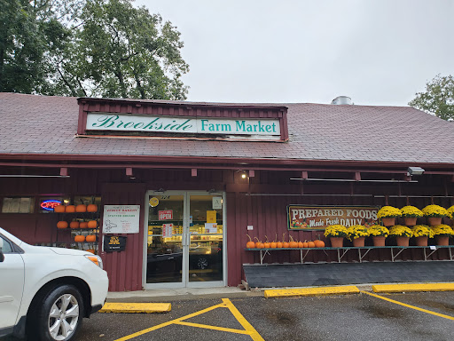 Produce Market «Brookside Farm Market», reviews and photos, 324 Amity Rd, Woodbridge, CT 06525, USA