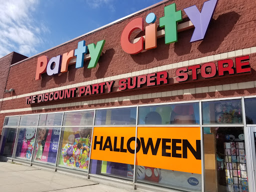 Shopping Mall «Bay Plaza Shopping Center», reviews and photos, 2100 Bartow Ave, Bronx, NY 10475, USA