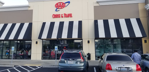 Mexican Restaurant «Chipotle Mexican Grill», reviews and photos, 17250 Southcenter Pkwy #108, Tukwila, WA 98188, USA