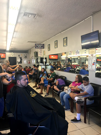 Barber Shop «J & R Barber Shop», reviews and photos, 8444 Laurel Canyon Blvd, Sun Valley, CA 91352, USA