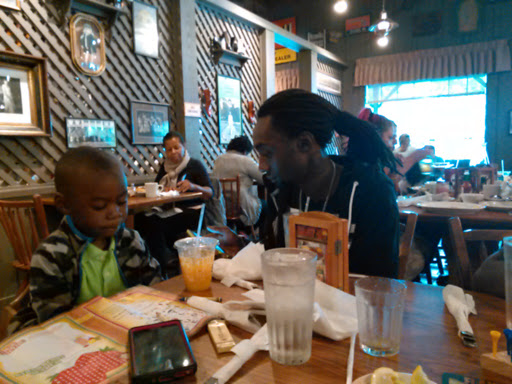 American Restaurant «Cracker Barrel Old Country Store», reviews and photos, 970 W Pointe Ct, Lithia Springs, GA 30122, USA