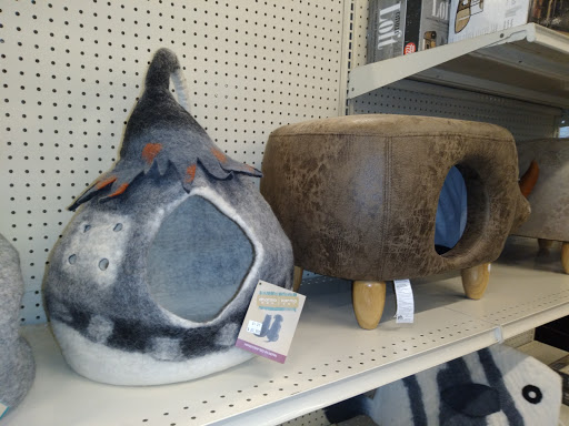 Pet Store «Bird Dog & Catfish», reviews and photos, 115 Old Boerne Rd, Bulverde, TX 78163, USA