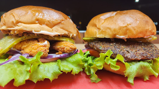 Burbone Stawowa 5, 32-608 Osiek, Polska