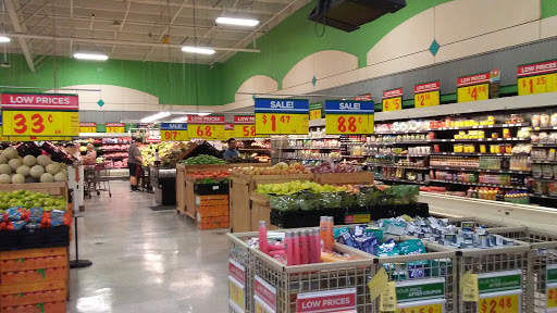 Grocery Store «H-E-B Grocery», reviews and photos, 209 N Texas Ave, Mercedes, TX 78570, USA