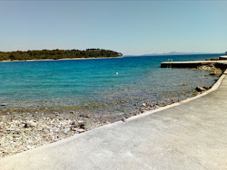 Dolinje Beach'in fotoğrafı ve yerleşim